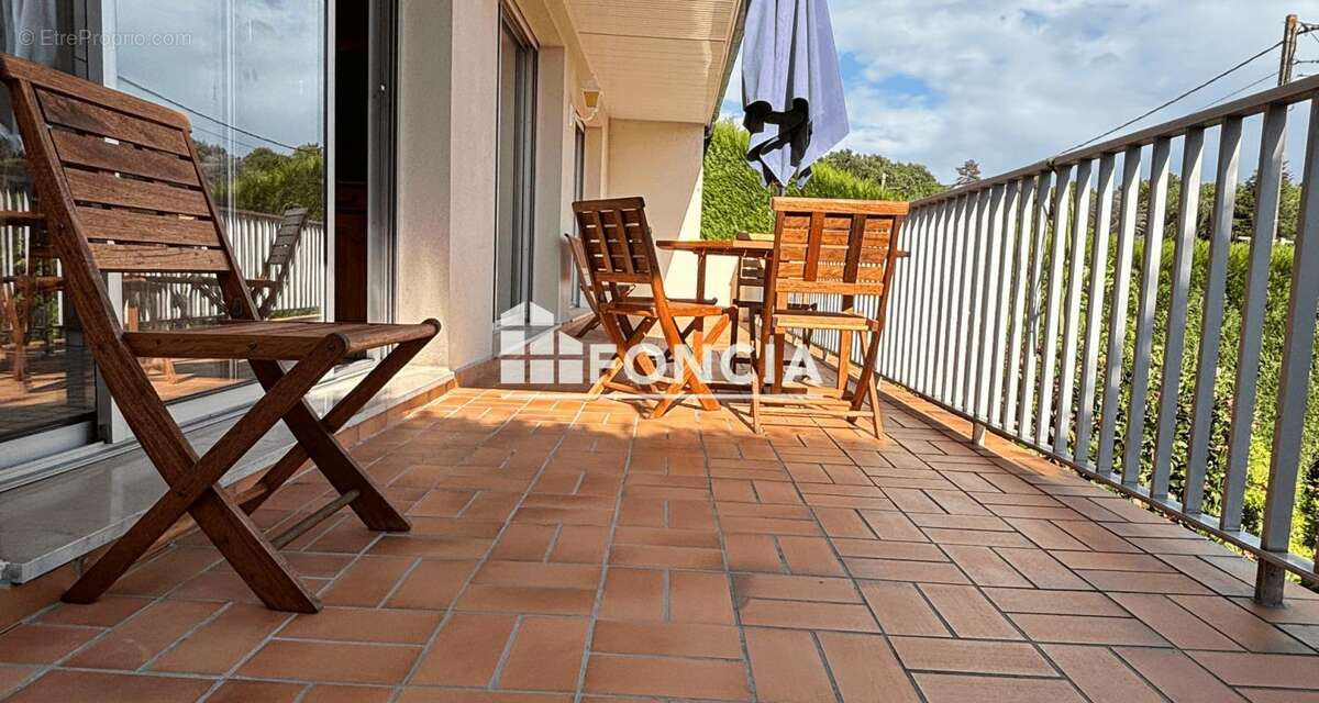 Maison à FONTAINE-LE-PORT