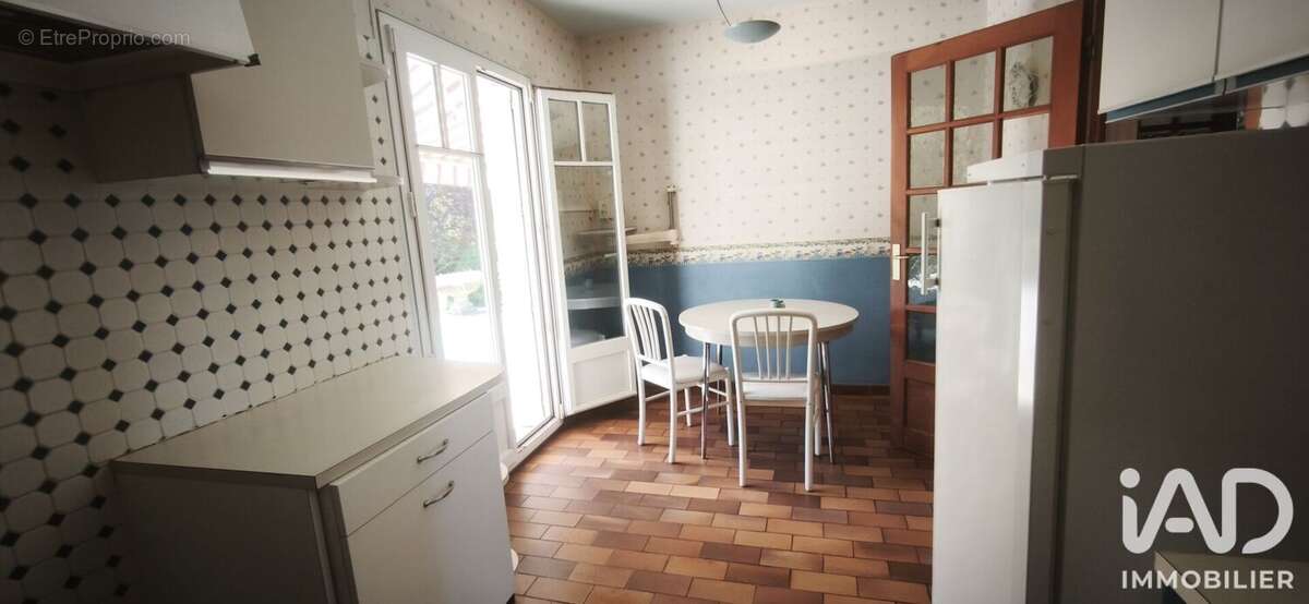 Photo 3 - Maison à MISEREY-SALINES