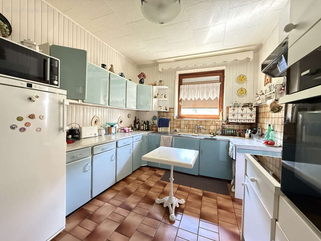 Mulhouse maison 6 pieces au calme de 120 m2 avec comble aménageable sur 2.88 ares clos et arboré - photo 9