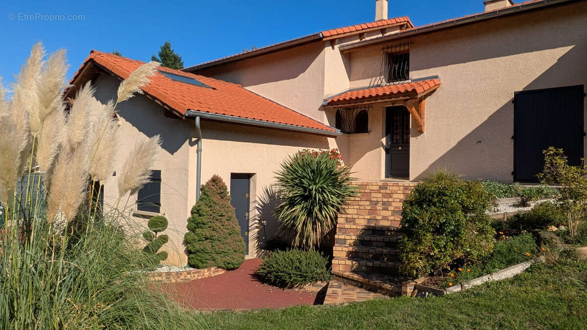 VILLA  de 201 M2  offrant 5 CHAMBRES - photo 14