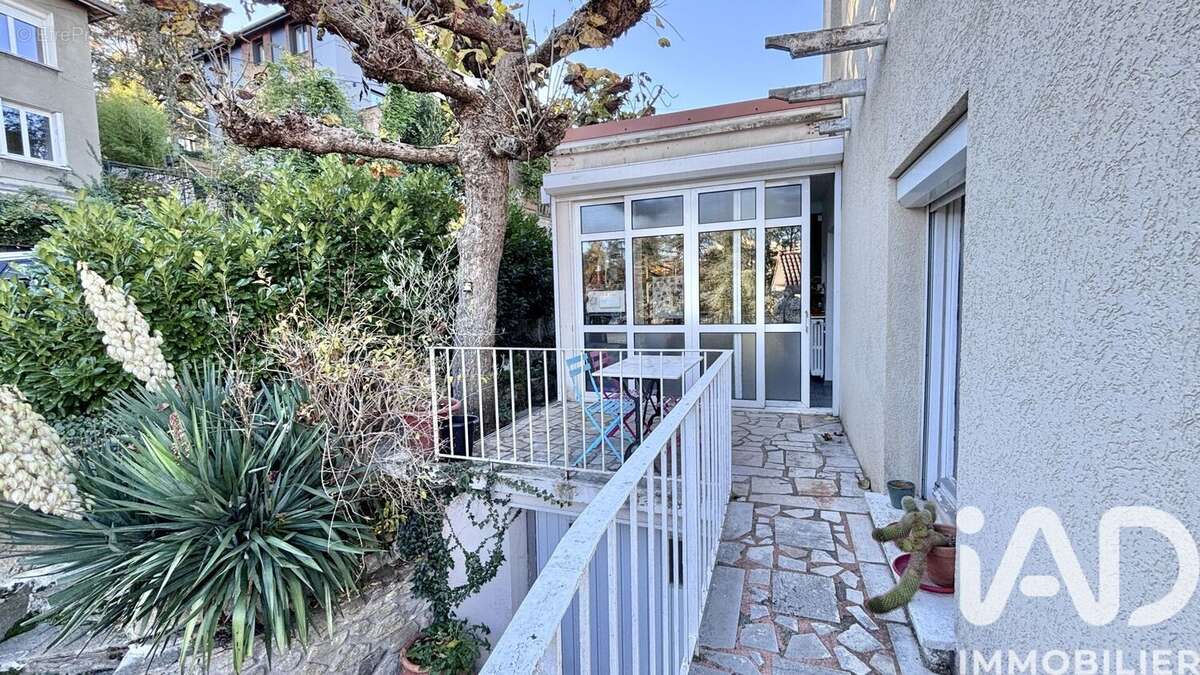 Photo 6 - Maison à SAINT-ETIENNE