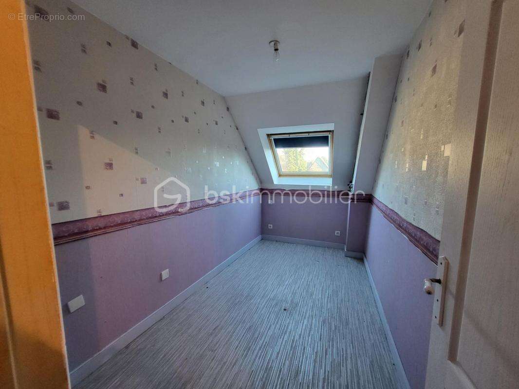 Maison de ville en pierre – Le charme, le potentiel, la terrasse et le jardin en bonus ! - photo 5