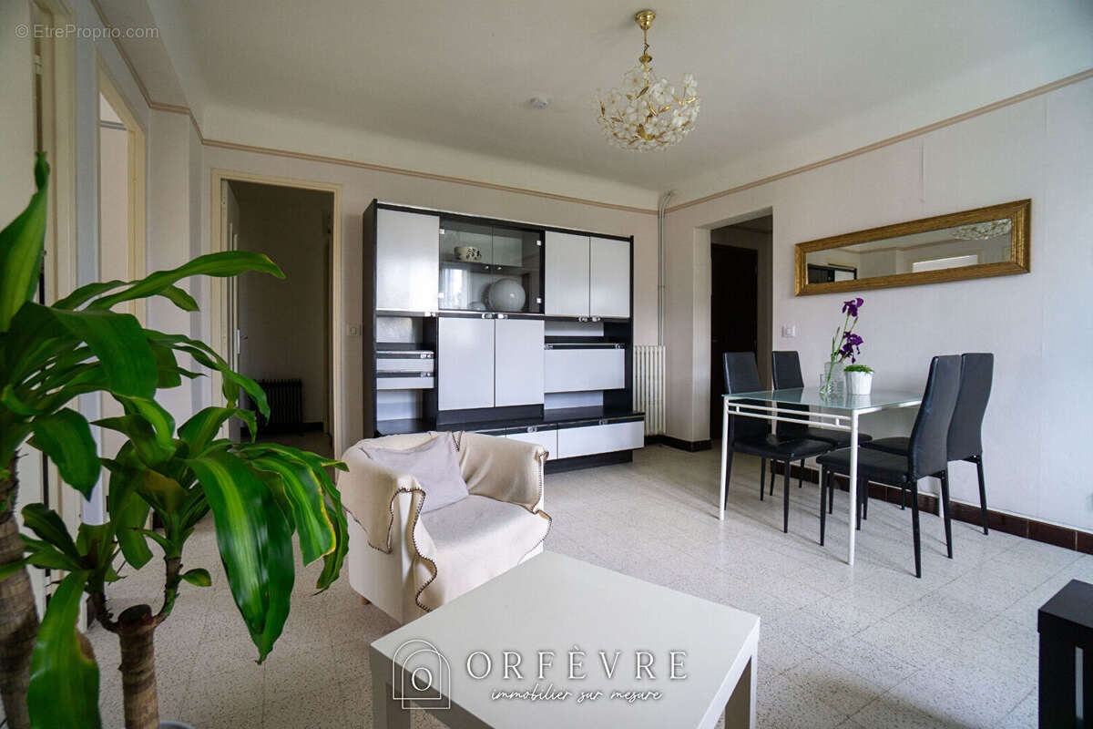 Appartement à CASTELNAU-LE-LEZ