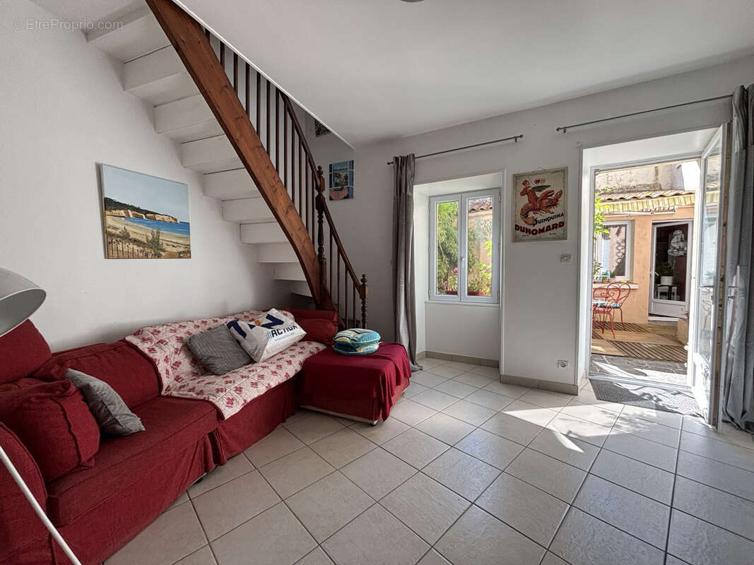 Maison à TONNAY-CHARENTE