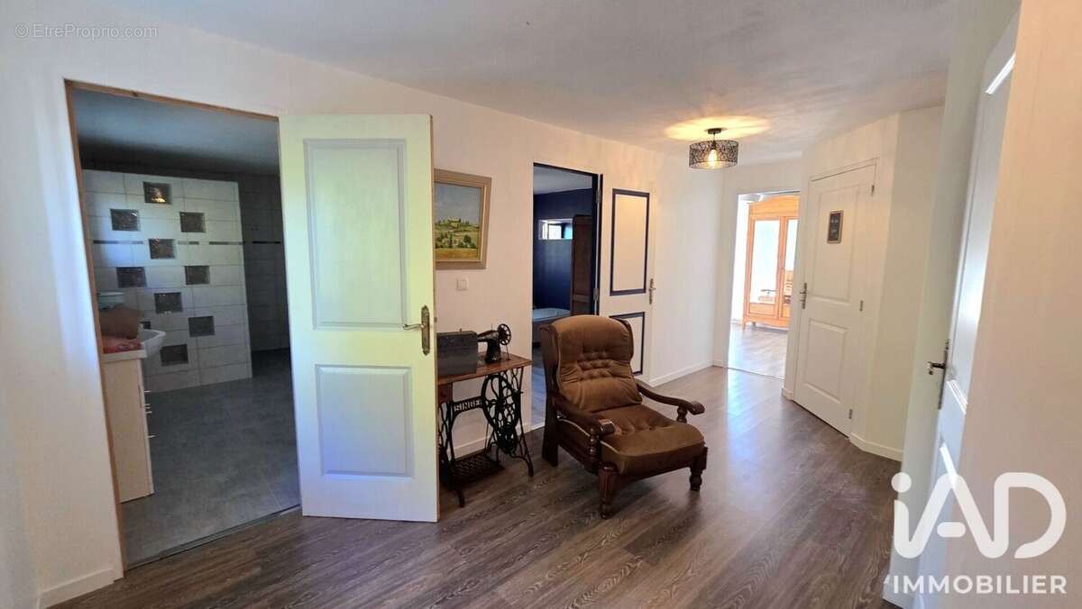 Maison 147 m² à Chaillac  - photo 8