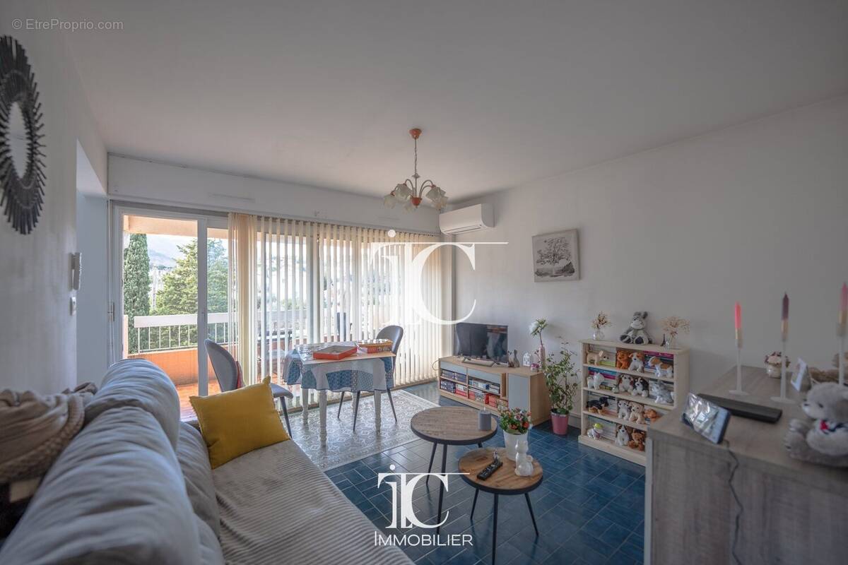 Appartement à LES VANS