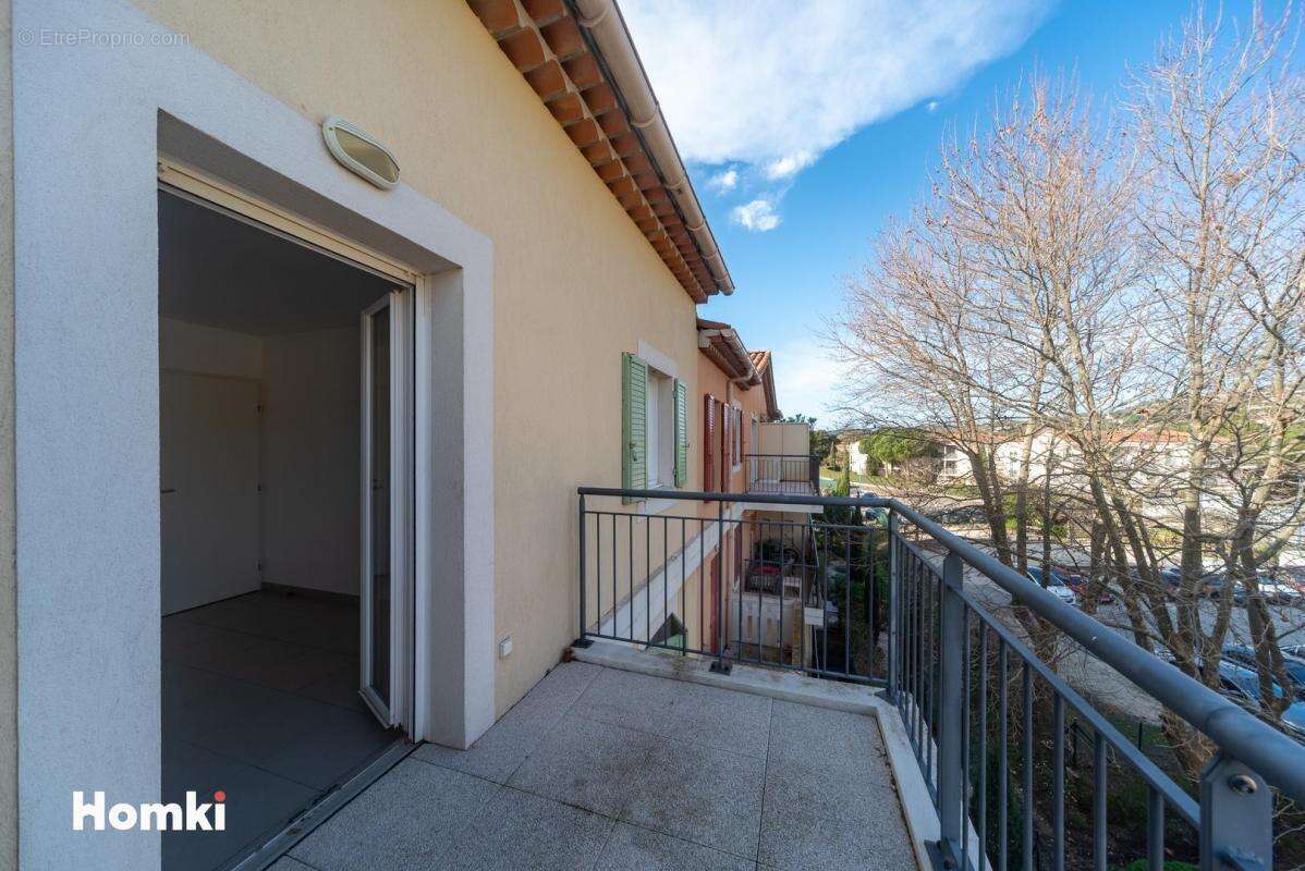 Appartement à BORMES-LES-MIMOSAS