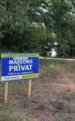 Terrain à LA ROCHE-SUR-YON