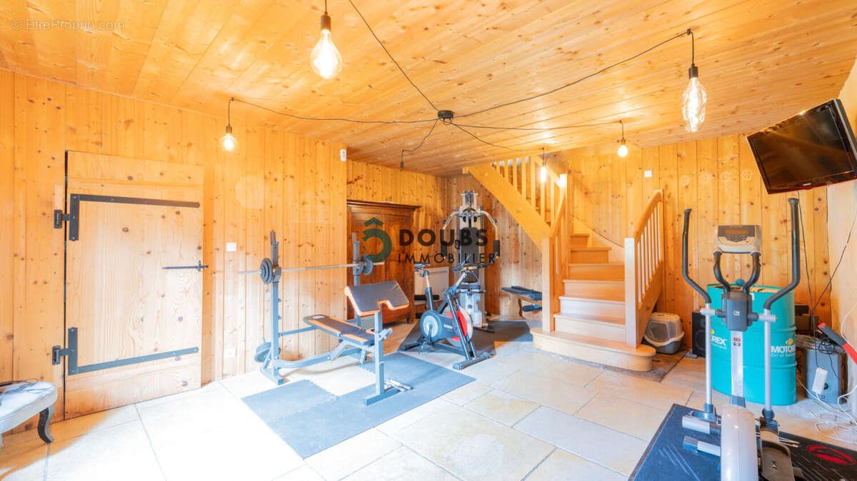 Maison à PIERREFONTAINE-LES-VARANS