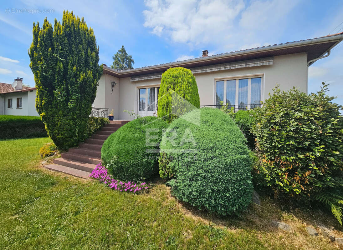 Maison à SOUES
