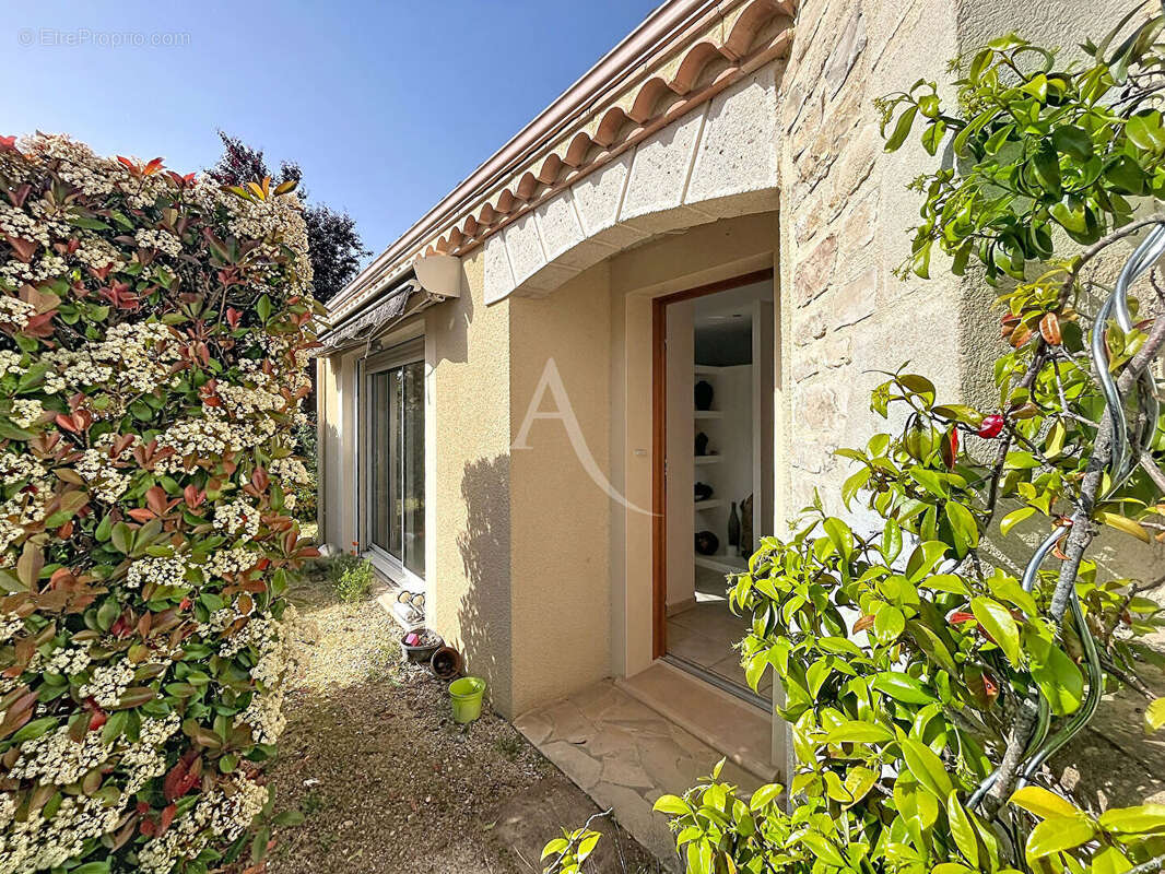 Maison à PRAYSSAC
