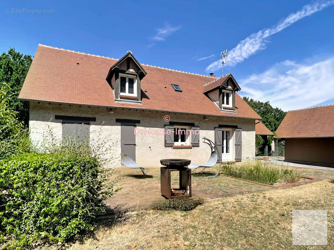 Maison 165 m² à Huisseau-Sur-Mauves  - photo 2
