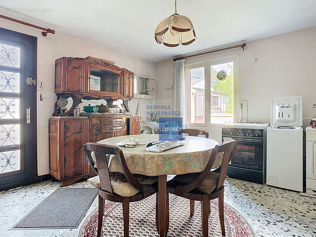Maison Nogent-Sur-Oise 8 pièce(s) 172.22m2 - photo 9