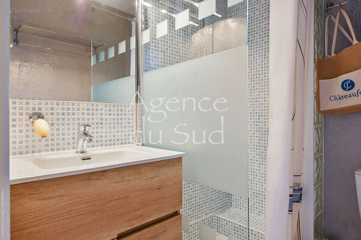 Appartement à SAINT-CYR-SUR-MER