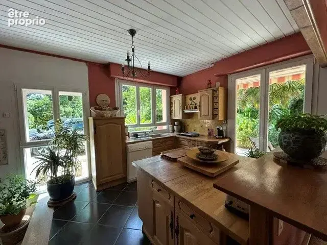 Maison d'architecte 4ch, piscine, accès Saône, parc 1,1 ha - photo 4