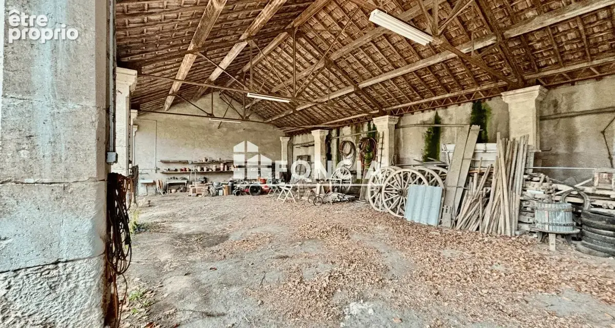 Propriété d’exception avec fort potentiel sur plus de 3 000 m² - photo 11