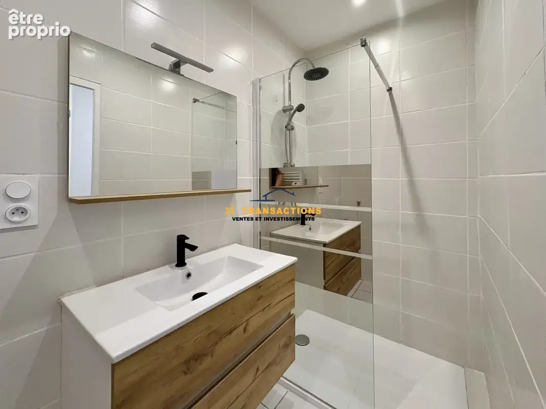 Appartement 35 m² à Saint-Etienne  - photo 5
