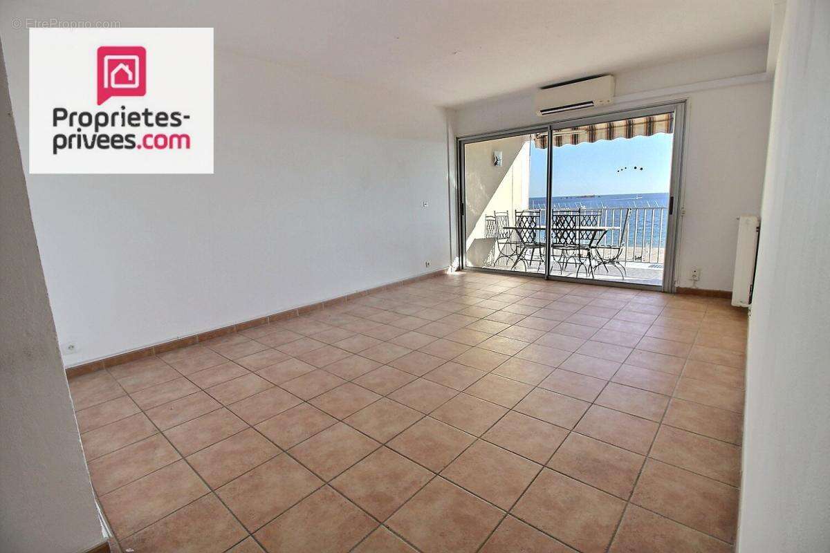 Appartement à FREJUS