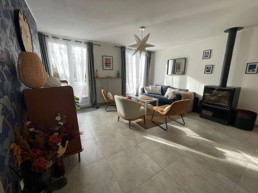 Maison à PLAIMPIED-GIVAUDINS