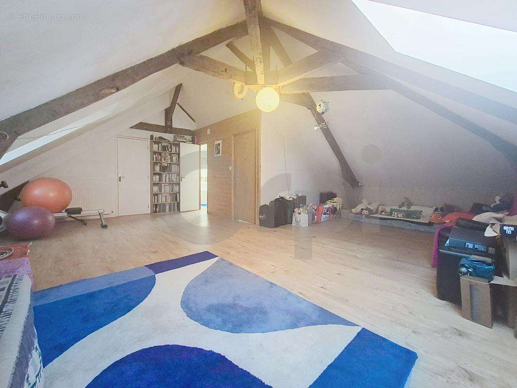 Maison à TERRASSON-LAVILLEDIEU