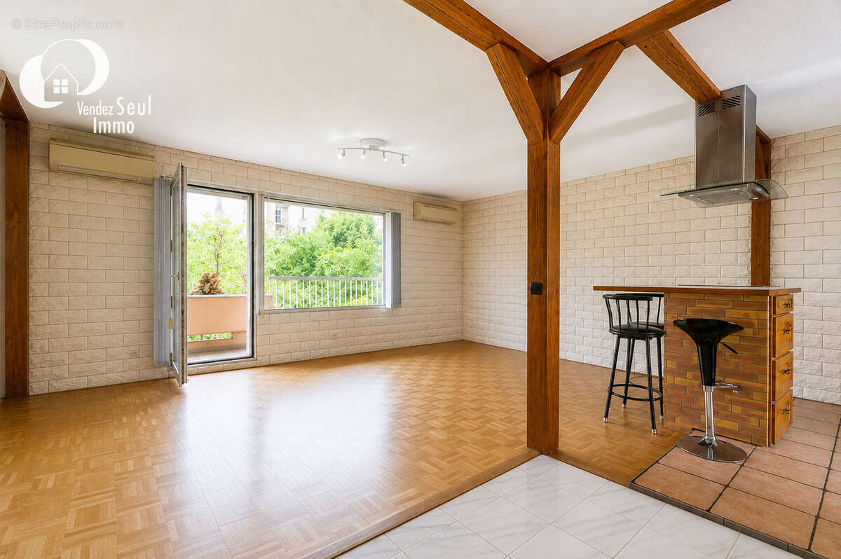 Appartement à LYON-8E
