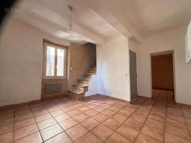 Maison à PEYROLLES-EN-PROVENCE