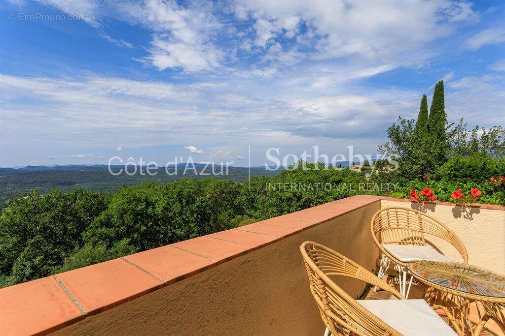 Maison à MONTAUROUX