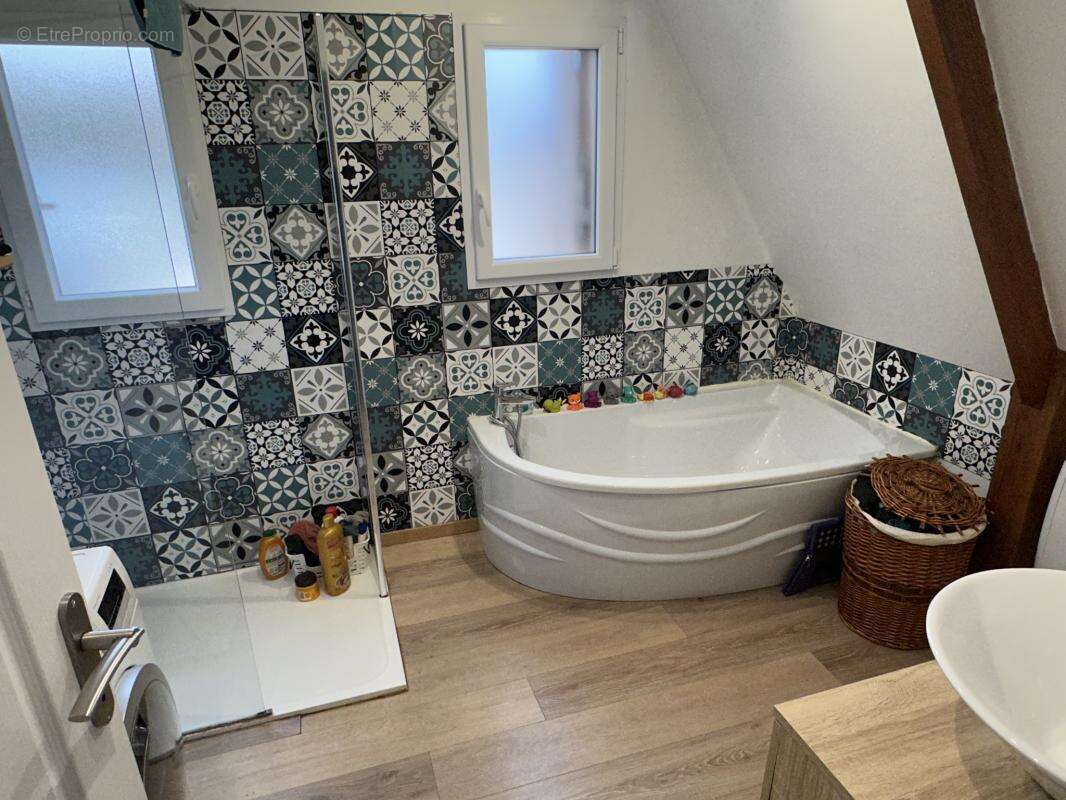 Maison à PEZOU
