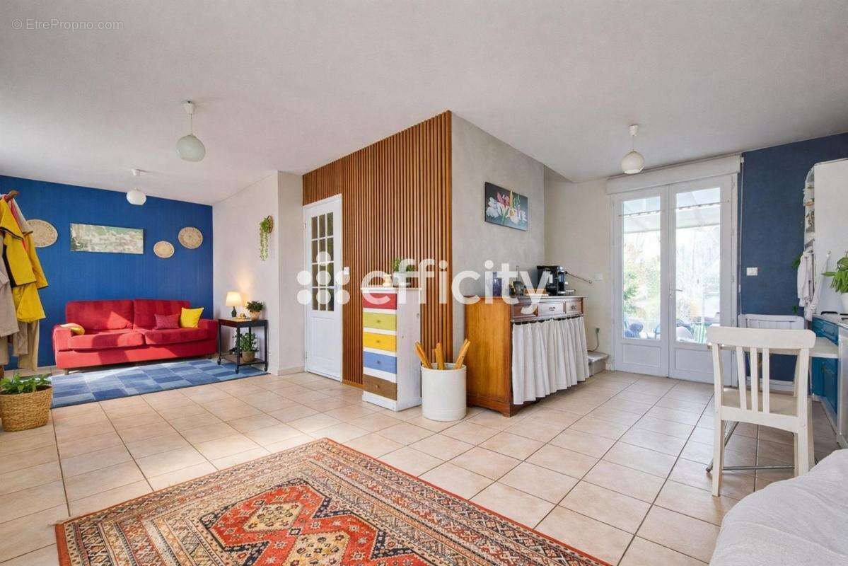 Maison 103 m² à Saint-Georges-De-Didonne  - photo 4