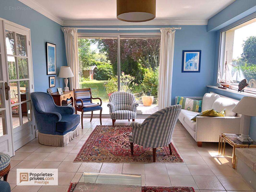 Sainte-Marine, Maison d'architecte 162 m², Terrain de 1 019 m² , Plage à pied - photo 8