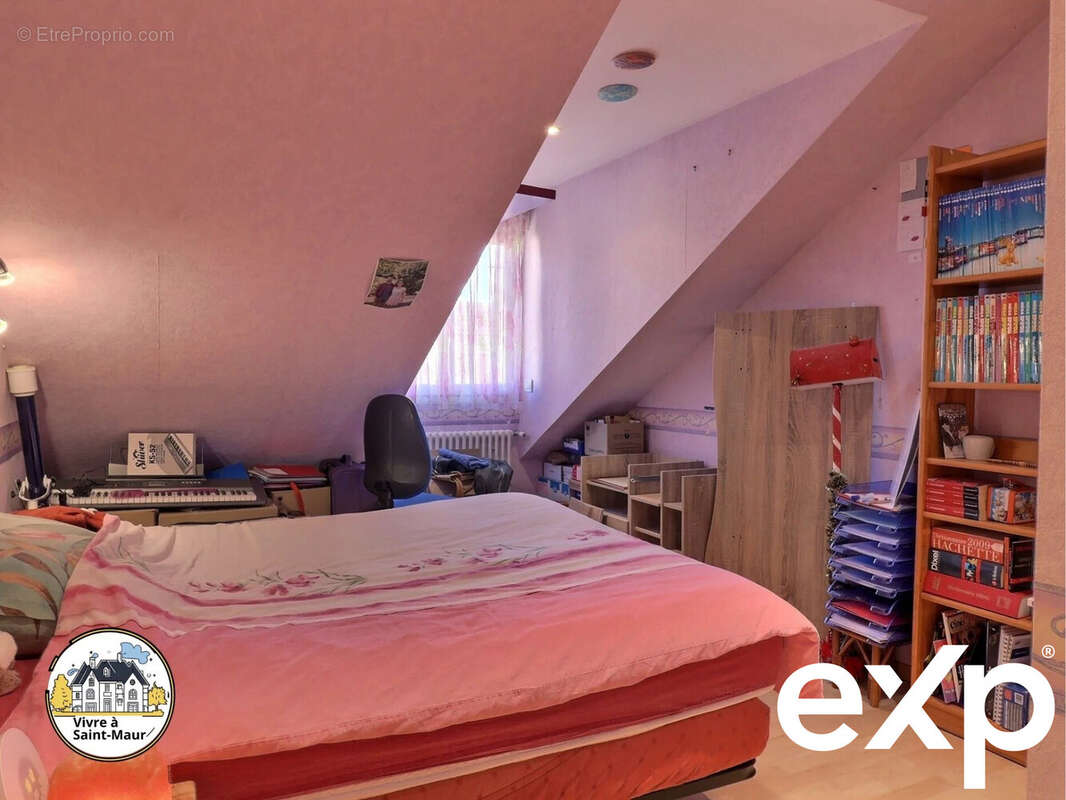 Maison à CHENNEVIERES-SUR-MARNE