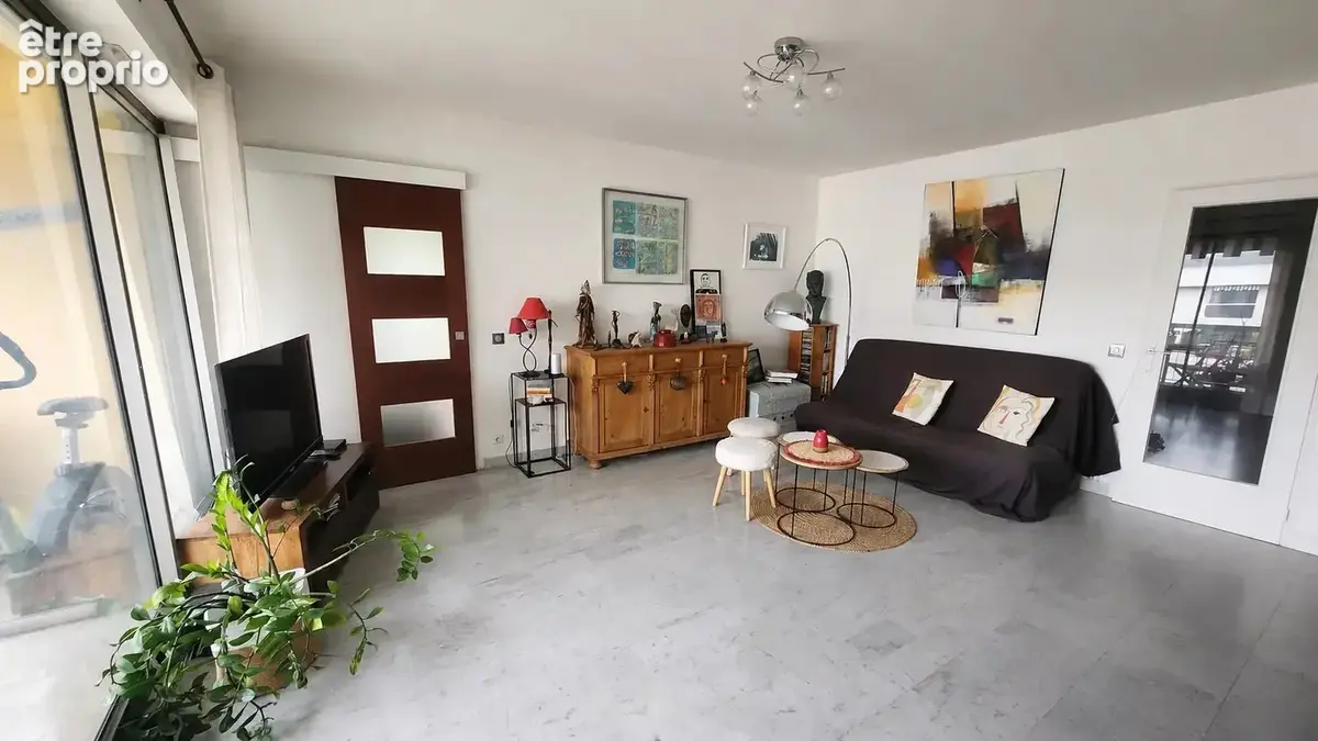 Cimiez – 56 m², terrasse, piscine, parking : le 2 pièces idéal - photo 7