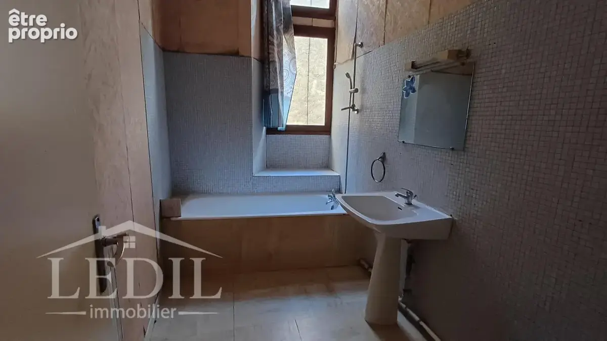 Maison 4 pièces 193 m² à vendre à Saint-Macaire (33490) - photo 6