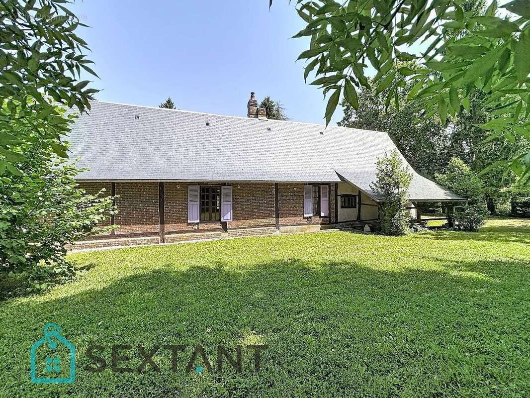 Maison de charme avec jardin dépendance et garage - photo 2