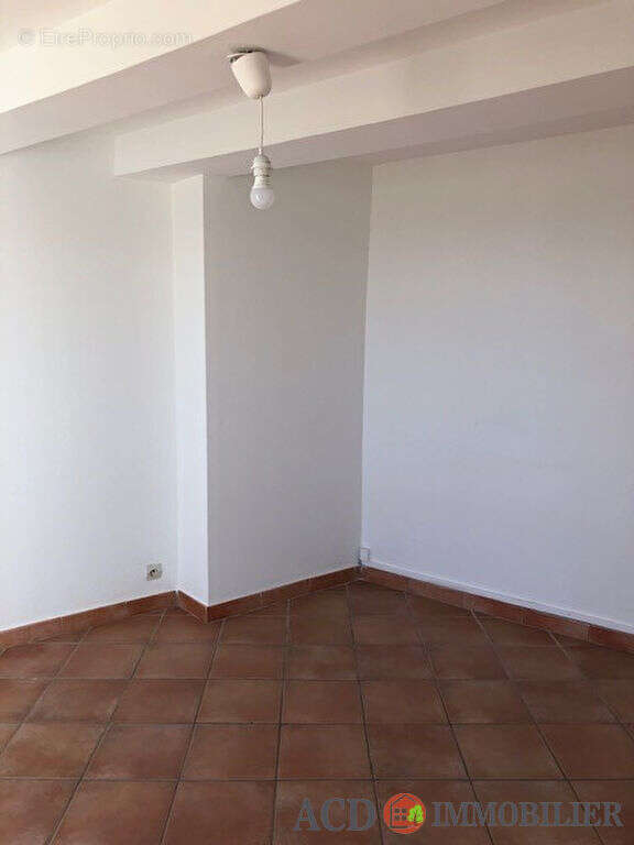 Appartement à VELAUX