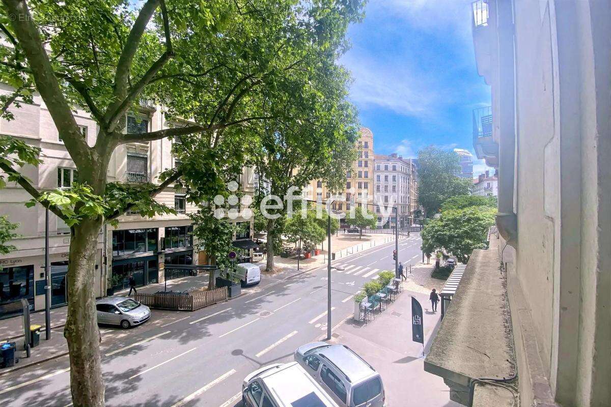 Appartement à LYON-6E
