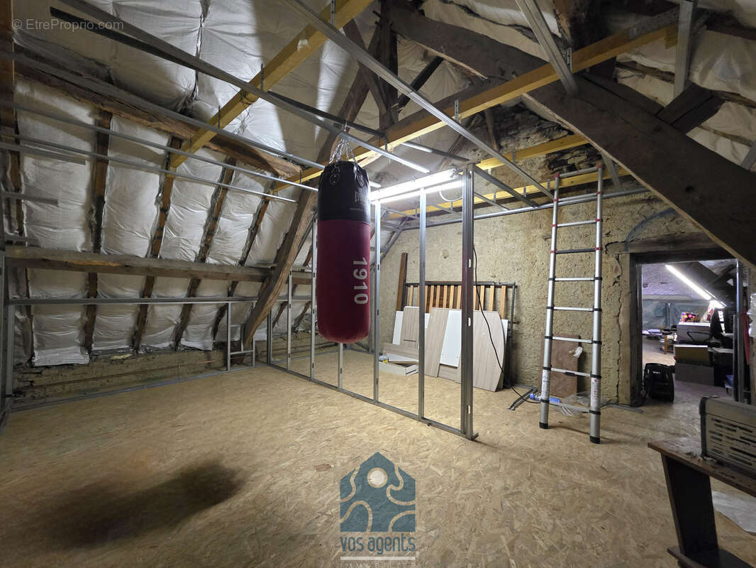 Maison individuelle 5 pièces avec cave, grange, combles aménageables et terrain - photo 10