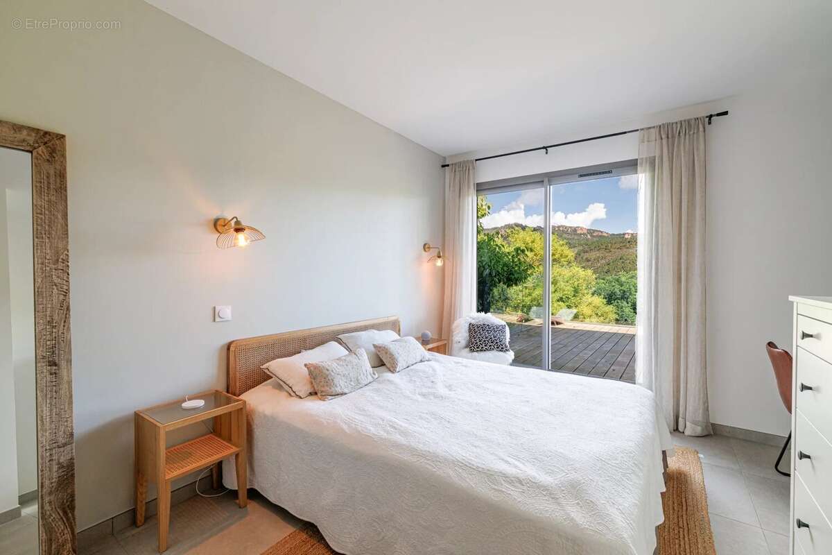 Maison à THEOULE-SUR-MER