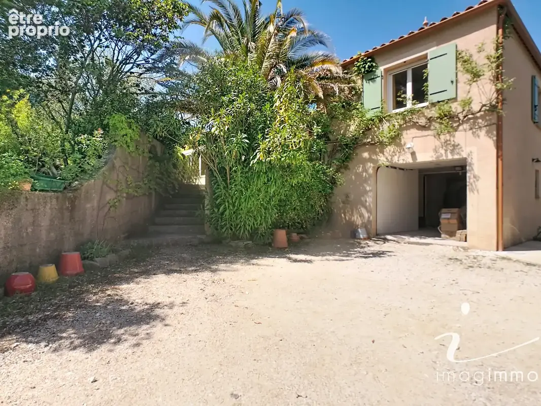 Maison 3 chambres avec annexes sur un terrain piscinable de 1260m2 - photo 2