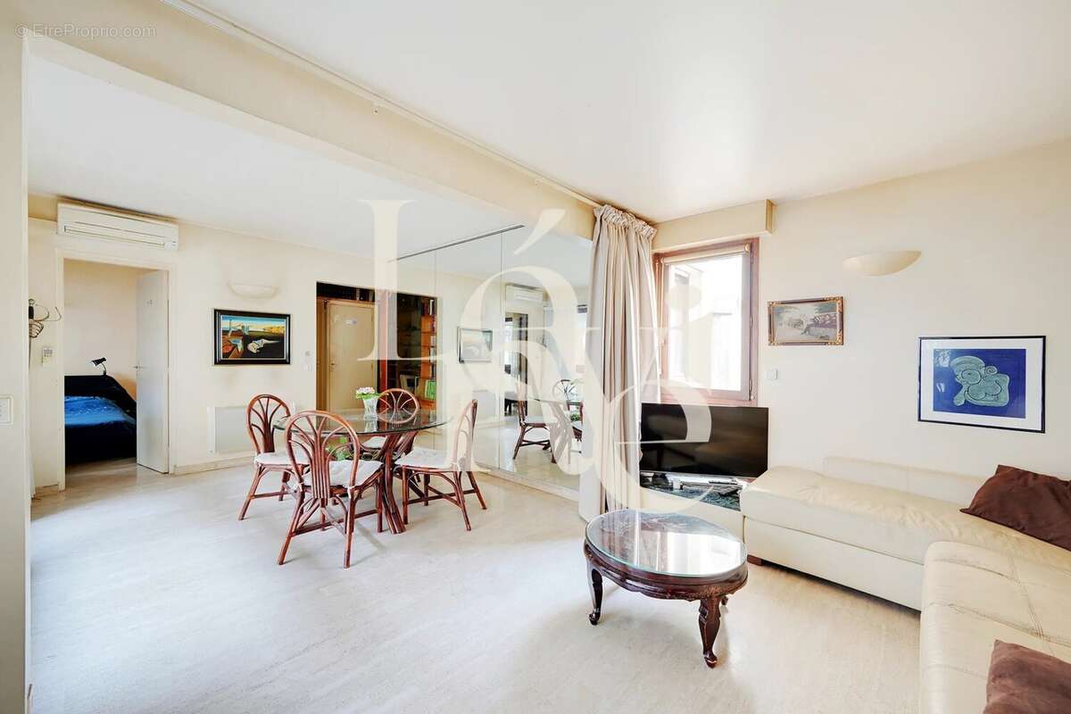 Appartement à PARIS-5E