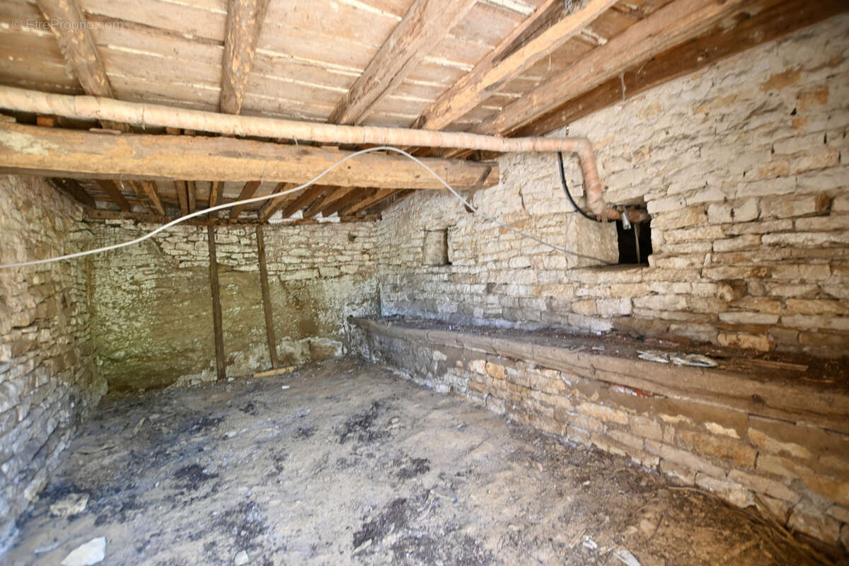 Corps de ferme près de Vézelay - photo 19