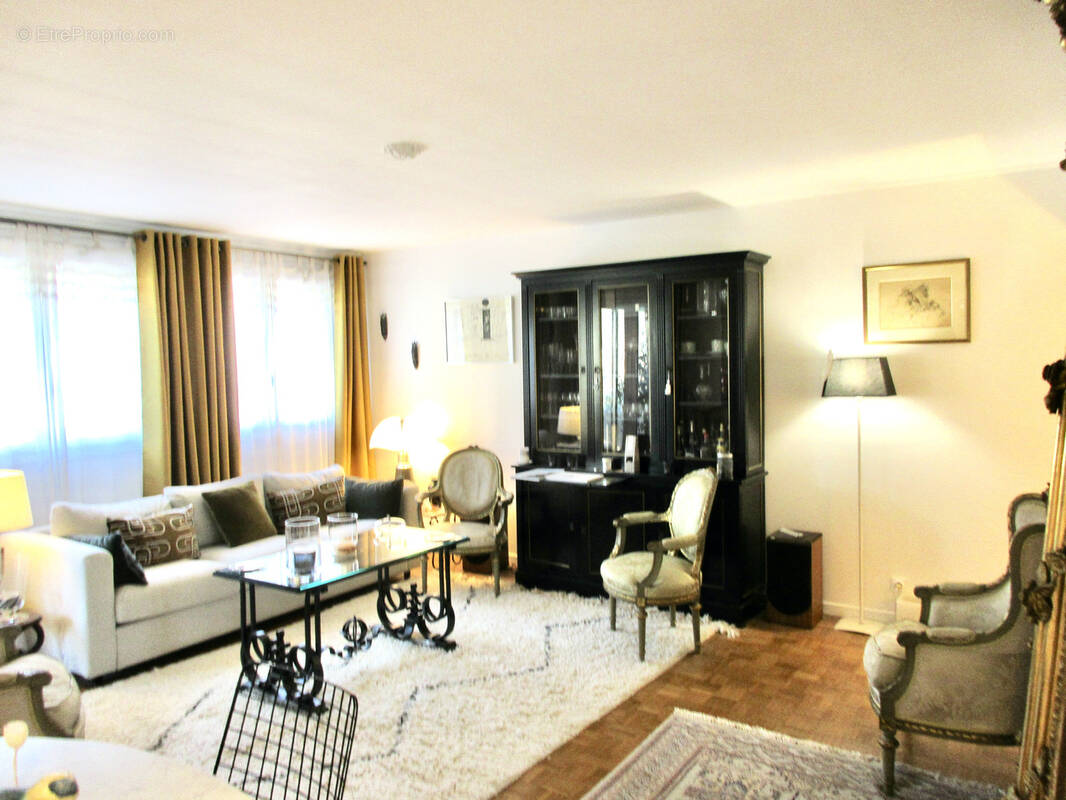 Appartement à MARSEILLE-9E