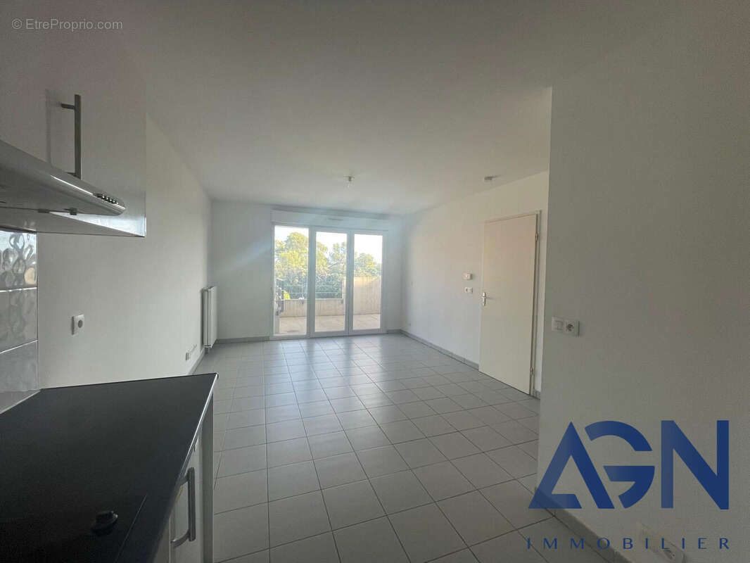 Appartement à JUVIGNAC