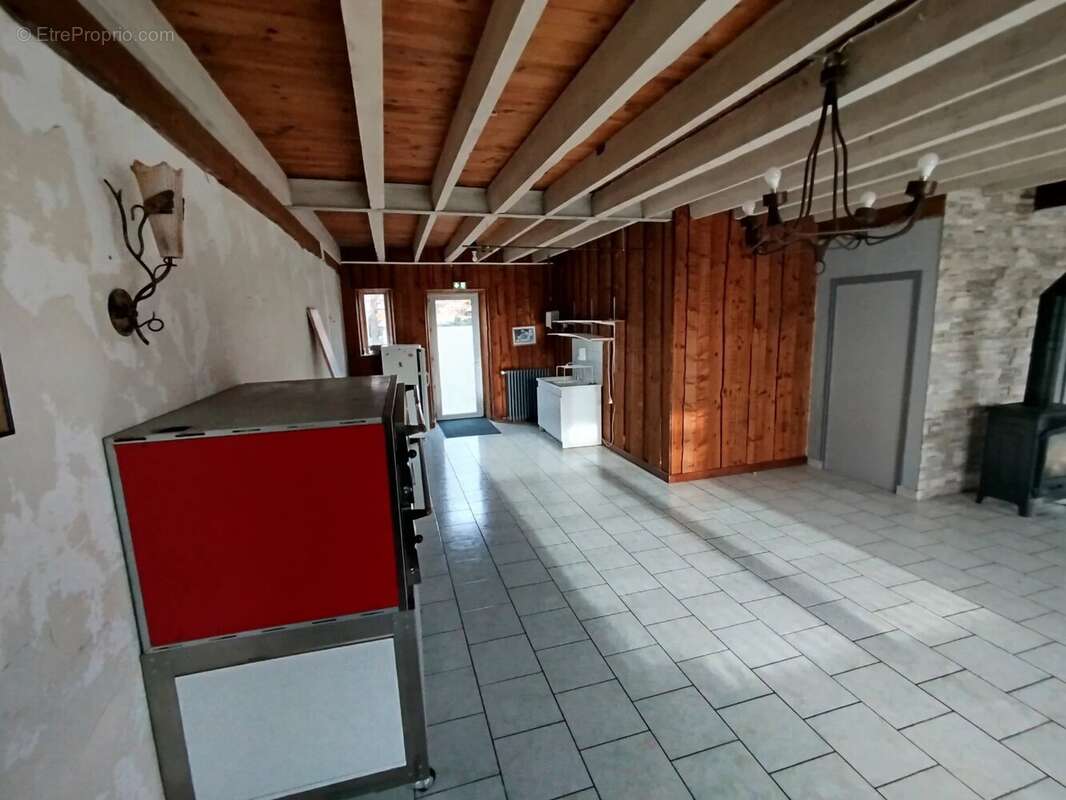 Maison à LACHAMP-RAPHAEL