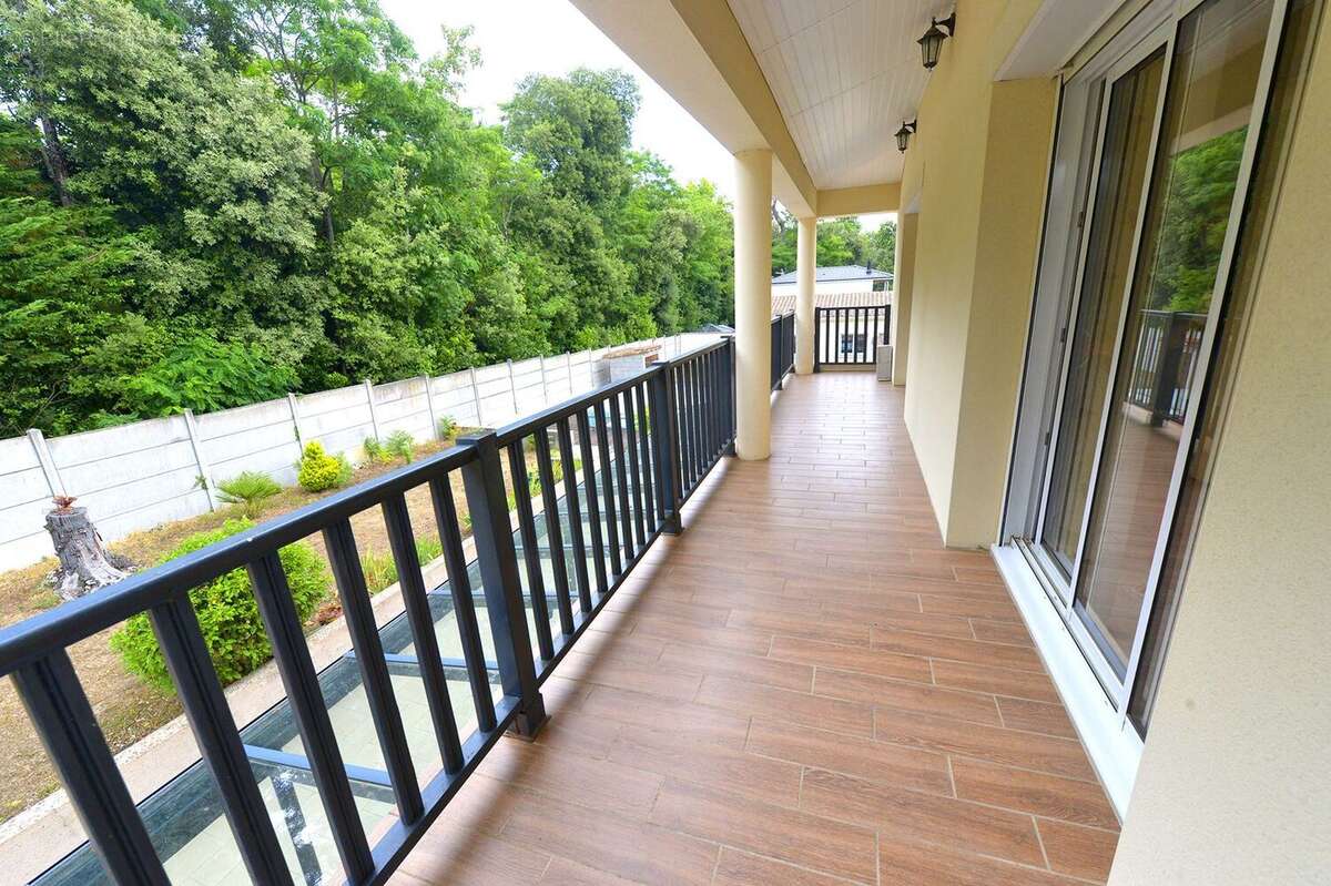 Maison à MESCHERS-SUR-GIRONDE