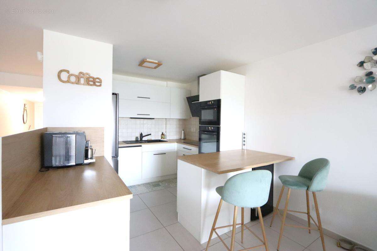 Appartement à MIRIBEL