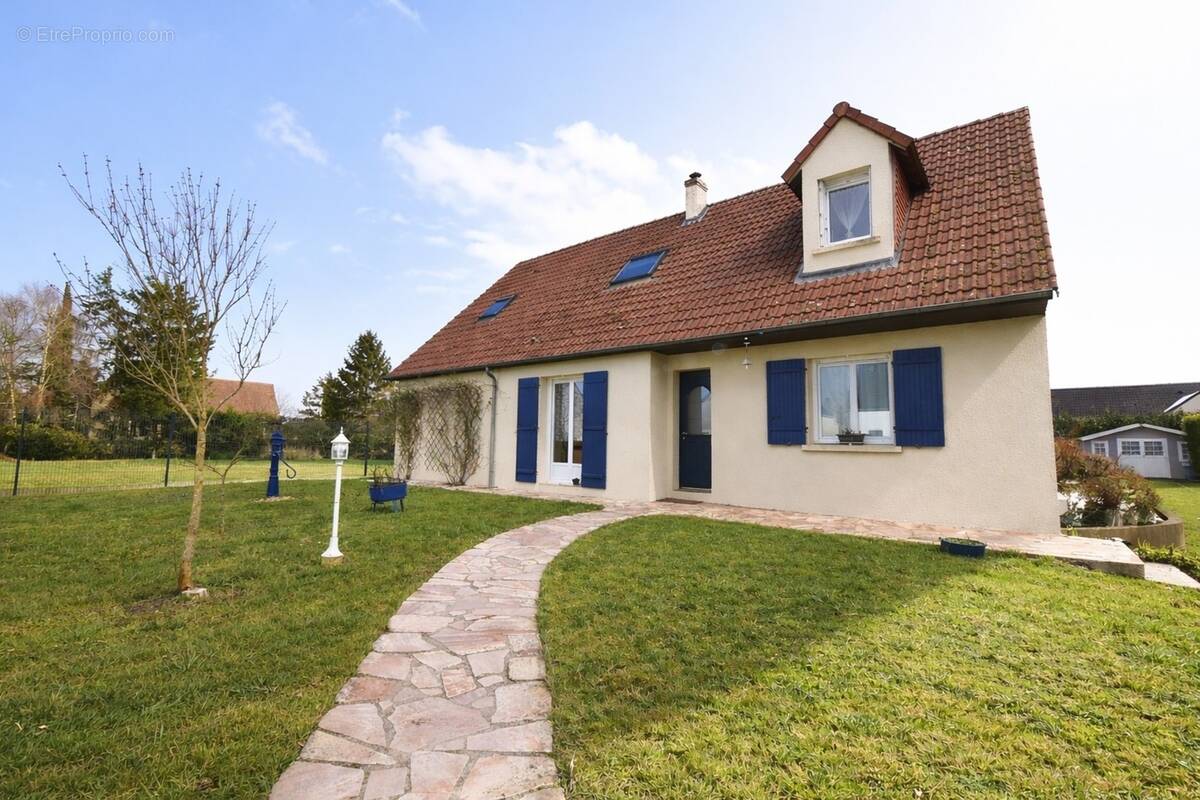 Maison à SORIGNY