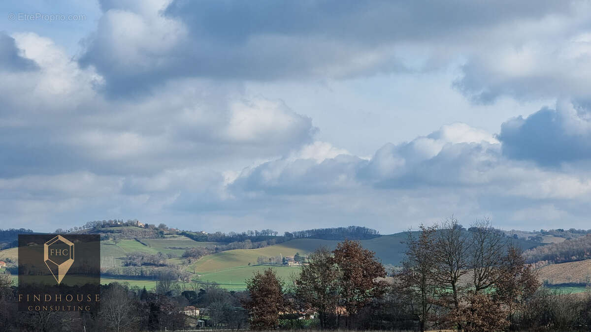 Terrain à L'ISLE-EN-DODON