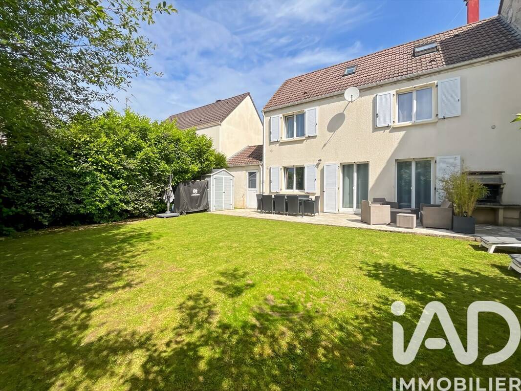 Photo 1 - Maison à MOISSY-CRAMAYEL