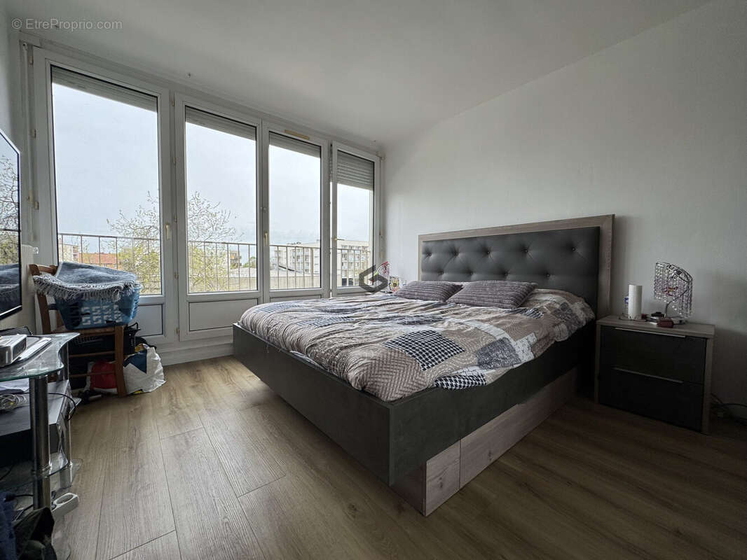 Appartement 120 m² à Reims  - photo 8